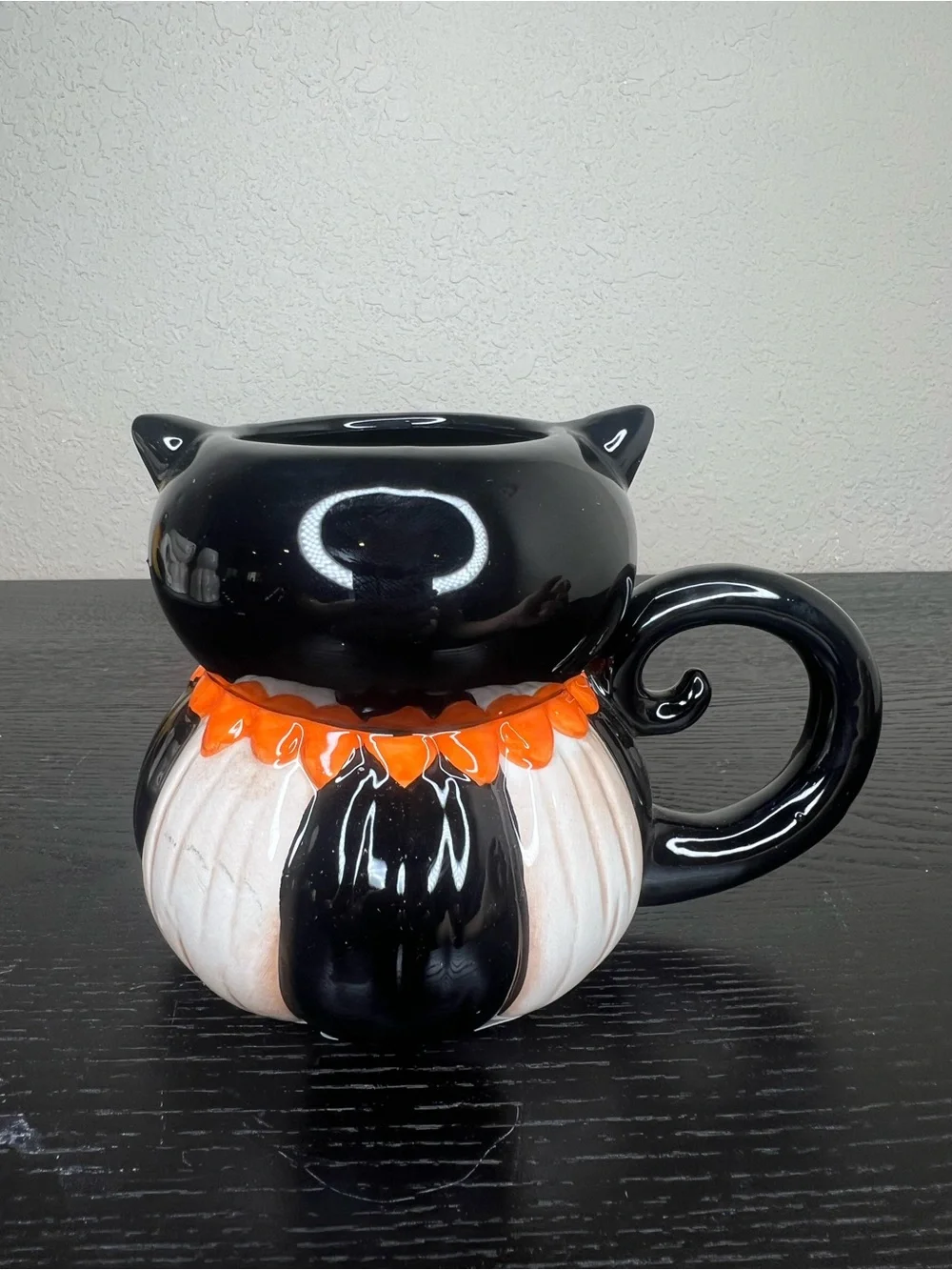 NEW Johanna Parker Halloween Black Cat Mug